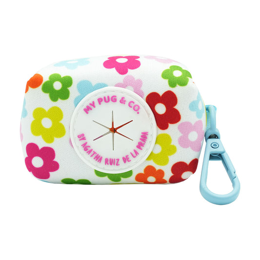 <tc>Poop Bag Holder Flowers My Pug & Co By Agatha Ruiz de la Prada</tc>